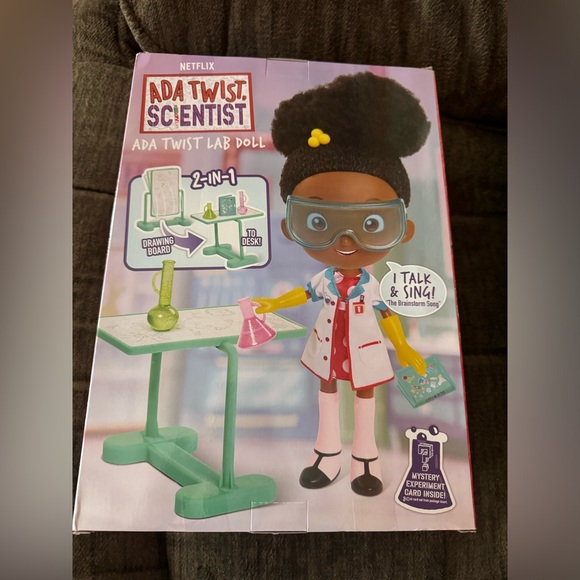 Ada twist scientist doll - Picture 3 of 4